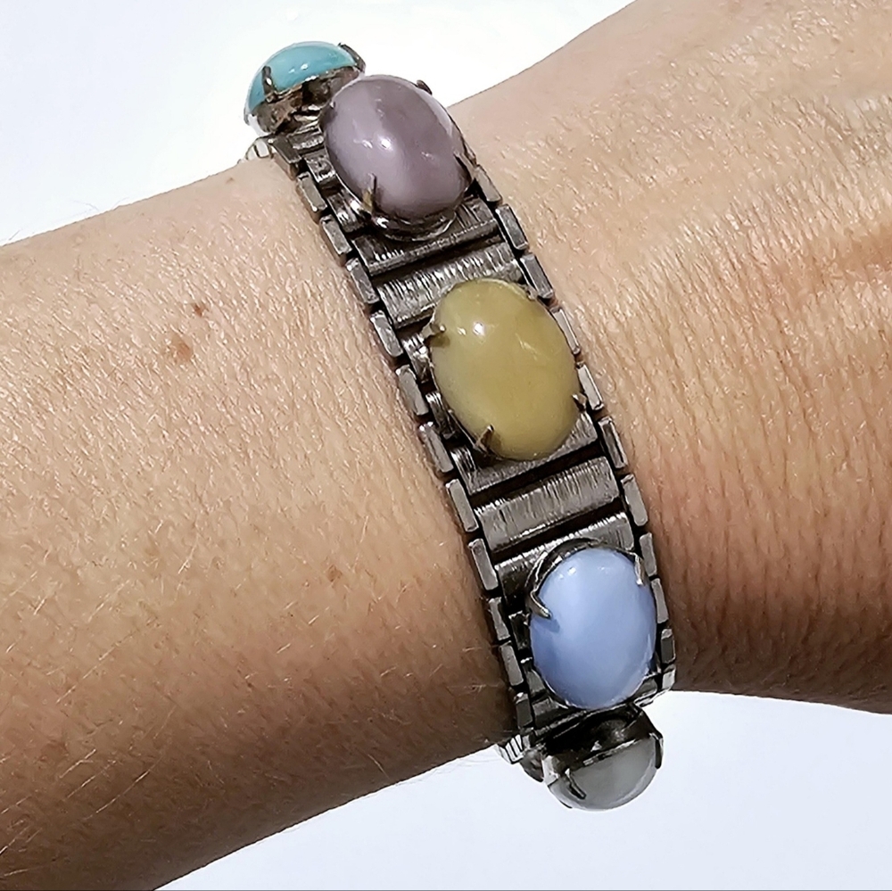 Vintage Sarah Coventry Multi-Colour Cabachon Bracelet